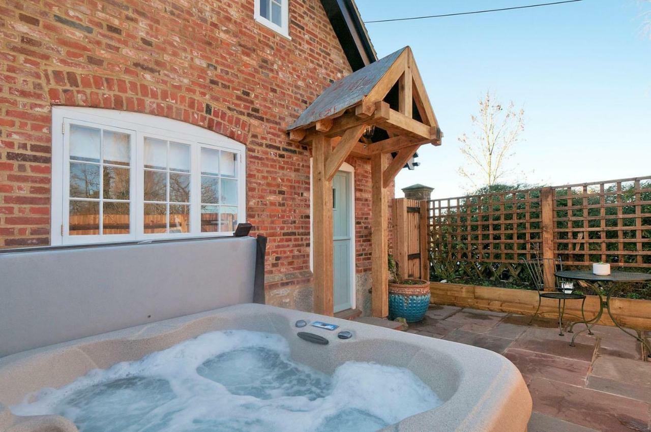 Vila The Annexe With Hot Tub Maidstone Exteriér fotografie